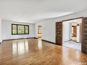 40 Owl Hill Trail, Trumbull CT 06611