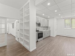 89 Cranbury Drive, Trumbull CT 06611