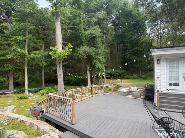 24 N Calvin Road, Weston CT 06883