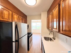2625 Park Avenue 15S, Bridgeport CT 06604