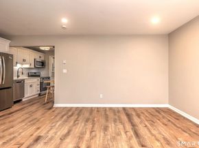 143 Columbus Place 8, Stamford CT 06907