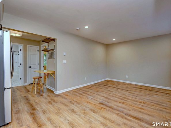 143 Columbus Place 8, Stamford CT 06907