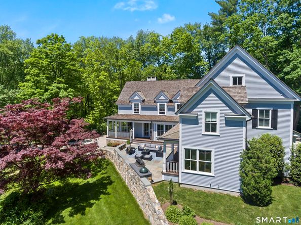 3007 Redding Road, Fairfield CT 06824