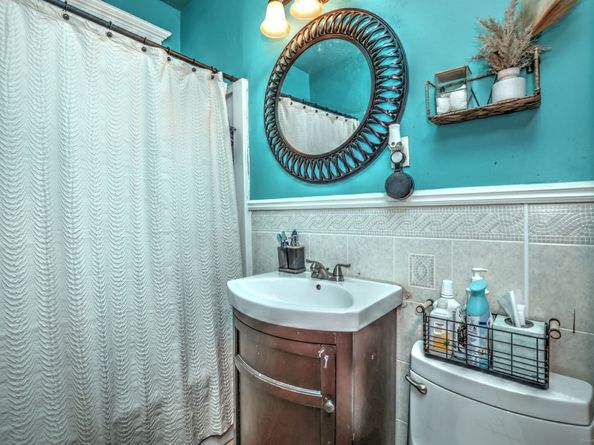 696 Kossuth Street, Bridgeport CT 06608