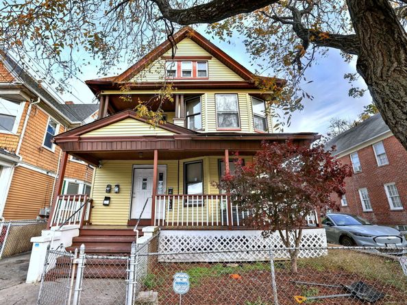 696 Kossuth Street, Bridgeport CT 06608