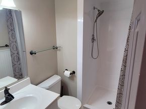 6 Comstock Trail 6, Brookfield CT 06804