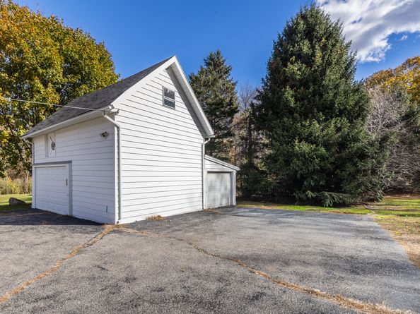 356 Long Hill Avenue, Shelton CT 06484