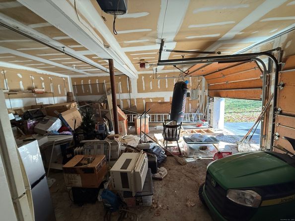 18 Ridgebury Drive, Trumbull CT 06611