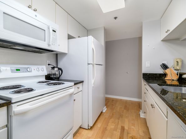 127 Greyrock Place 607, Stamford CT 06901