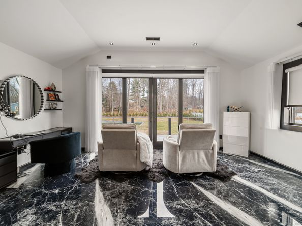 113 Woodbrook Drive, Stamford CT 06907