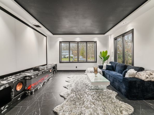 113 Woodbrook Drive, Stamford CT 06907