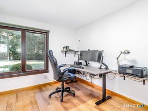 106 E Hunting Ridge Road, Stamford CT 06903