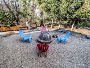 106 E Hunting Ridge Road, Stamford CT 06903