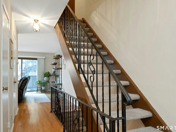 202 Soundview Avenue 10, Stamford CT 06902