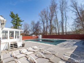 32 Greenlawn Drive, Danbury CT 06810