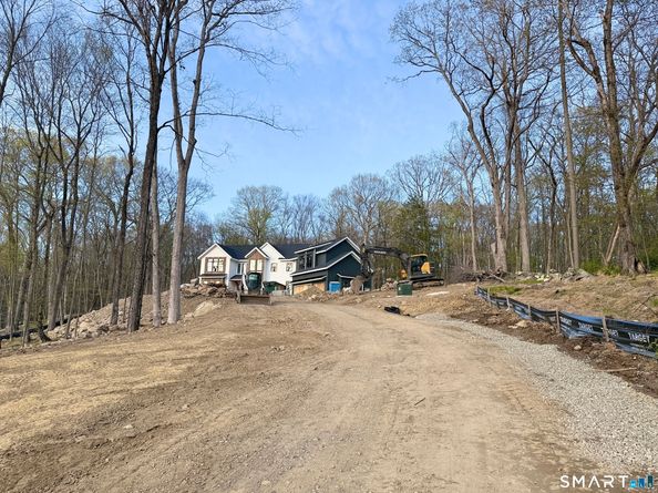 108 Old Farm Road, Weston CT 06825