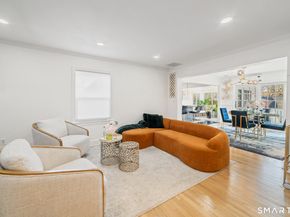 121 Ravencrest Drive, Stratford CT 06614