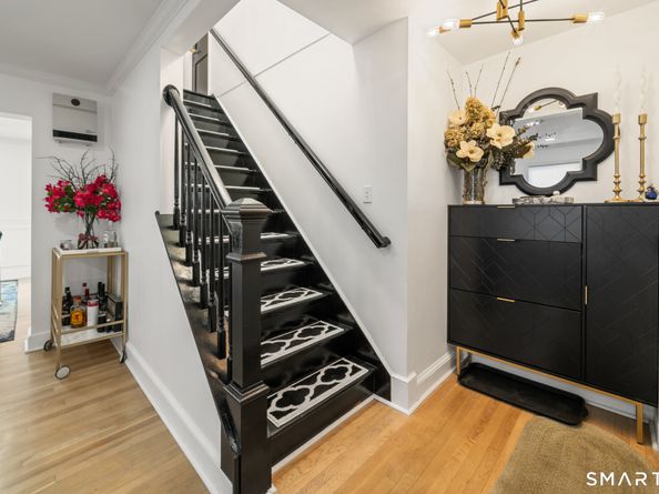 121 Ravencrest Drive, Stratford CT 06614