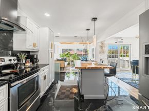 121 Ravencrest Drive, Stratford CT 06614