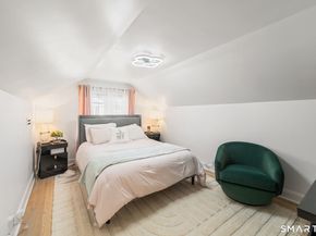 121 Ravencrest Drive, Stratford CT 06614