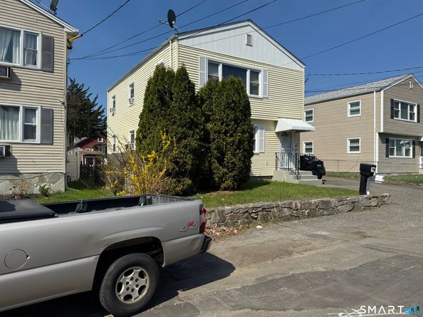 403-405 Indian Avenue, Bridgeport CT 06606