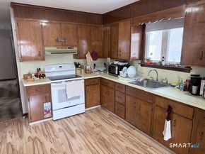 190 Light Street, Stratford CT 06614