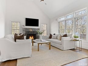 350 Chestnut Hill Road, Norwalk CT 06851