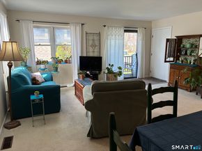 462 Glendale Avenue 11, Bridgeport CT 06606