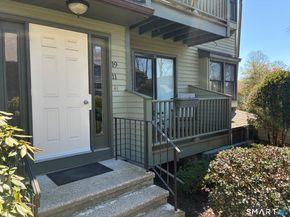 462 Glendale Avenue 11, Bridgeport CT 06606