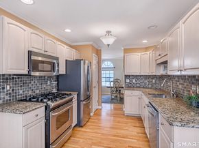 1804 Eaton Court 1804, Danbury CT 06811