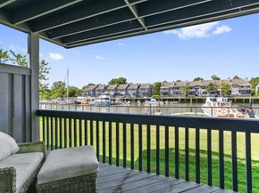 1 Island Drive 18, Norwalk CT 06855