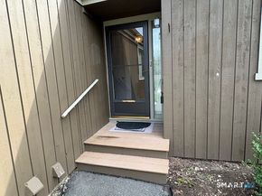 99 Seminole Lane A, Stratford CT 06614