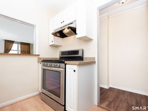 2370 North Avenue 2G, Bridgeport CT 06604