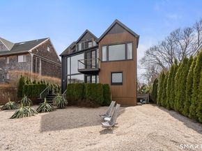 17 Seabreeze Place, Norwalk CT 06854