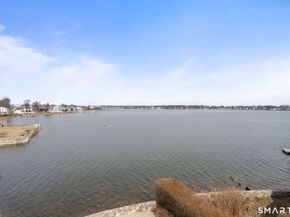 17 Seabreeze Place, Norwalk CT 06854
