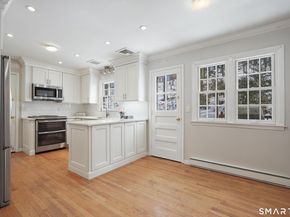 39 McIntosh Road, Stamford CT 06903