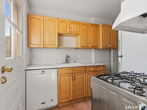 214 Sylvan Knoll Road 214, Stamford CT 06902