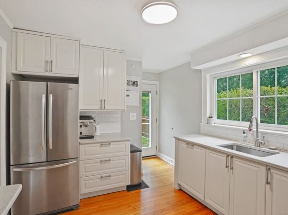 8 Gillies Lane, Norwalk CT 06854