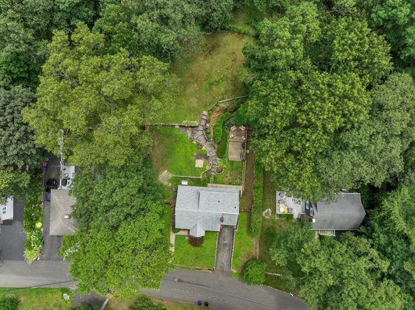 8 Gillies Lane, Norwalk CT 06854