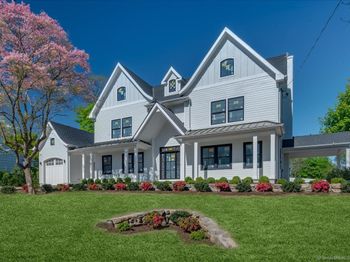 12 Fairway Street