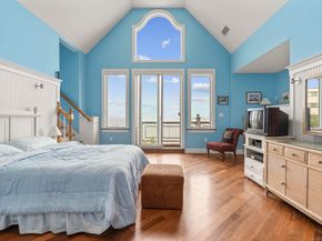 1410 S Pine Creek Road, Fairfield CT 06824