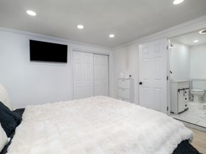 207 Hillcrest Road, Bridgeport CT 06606