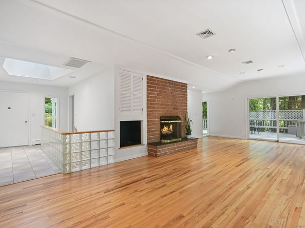 391 Sawmill Road, Stamford CT 06903