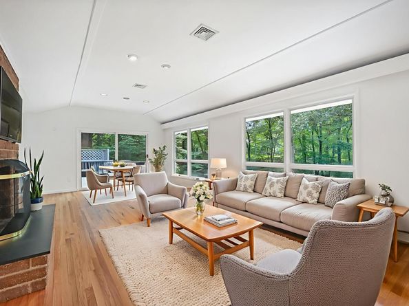 391 Sawmill Road, Stamford CT 06903