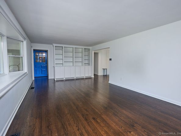 17 Grays Farm Road, Weston CT 06883