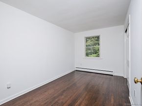 17 Grays Farm Road, Weston CT 06883