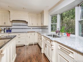 17 Grays Farm Road, Weston CT 06883