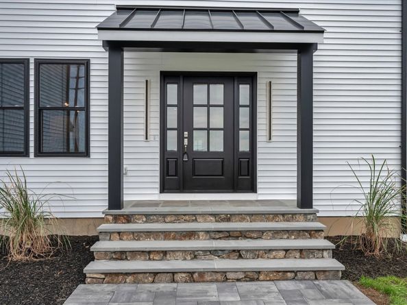 26 Wabuda Place, Shelton CT 06484