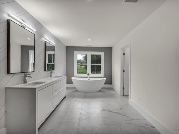 26 Wabuda Place, Shelton CT 06484