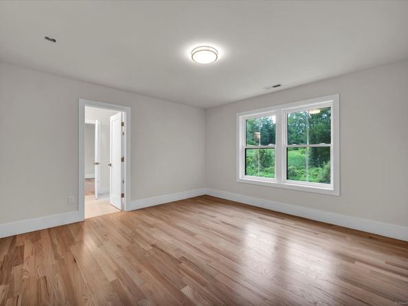 26 Wabuda Place, Shelton CT 06484